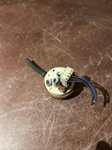 Hotpoint Ultima WT640 Waschmaschine - Druckschalter 16002026801