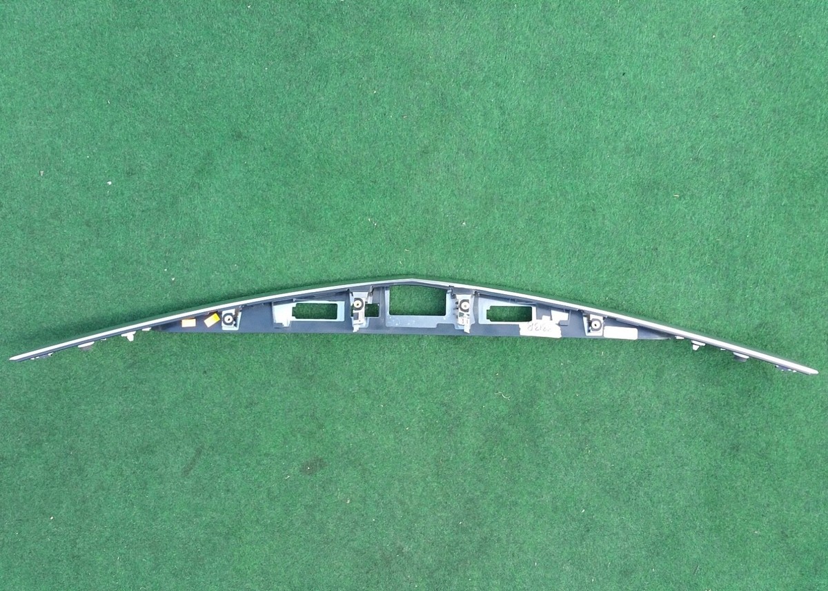 Factory Cadillac XT5 Rear Handle New OEM Liftgate Applique Dual