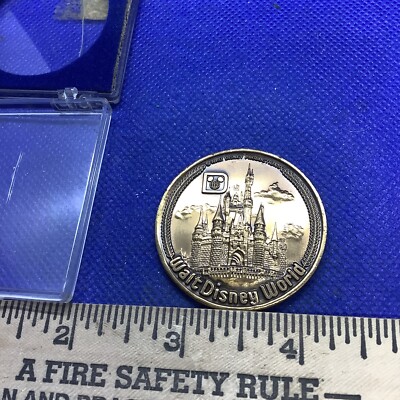 Rare Vintage Walt Disney World Bronze Coin. Circa 1980. Two Sided