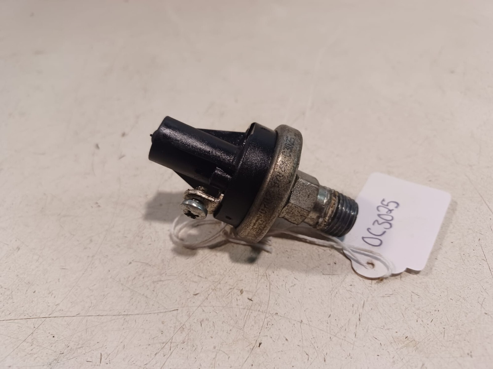 0C3025 GENERAC ENGINE OIL PRESSURE SENSOR | eBay