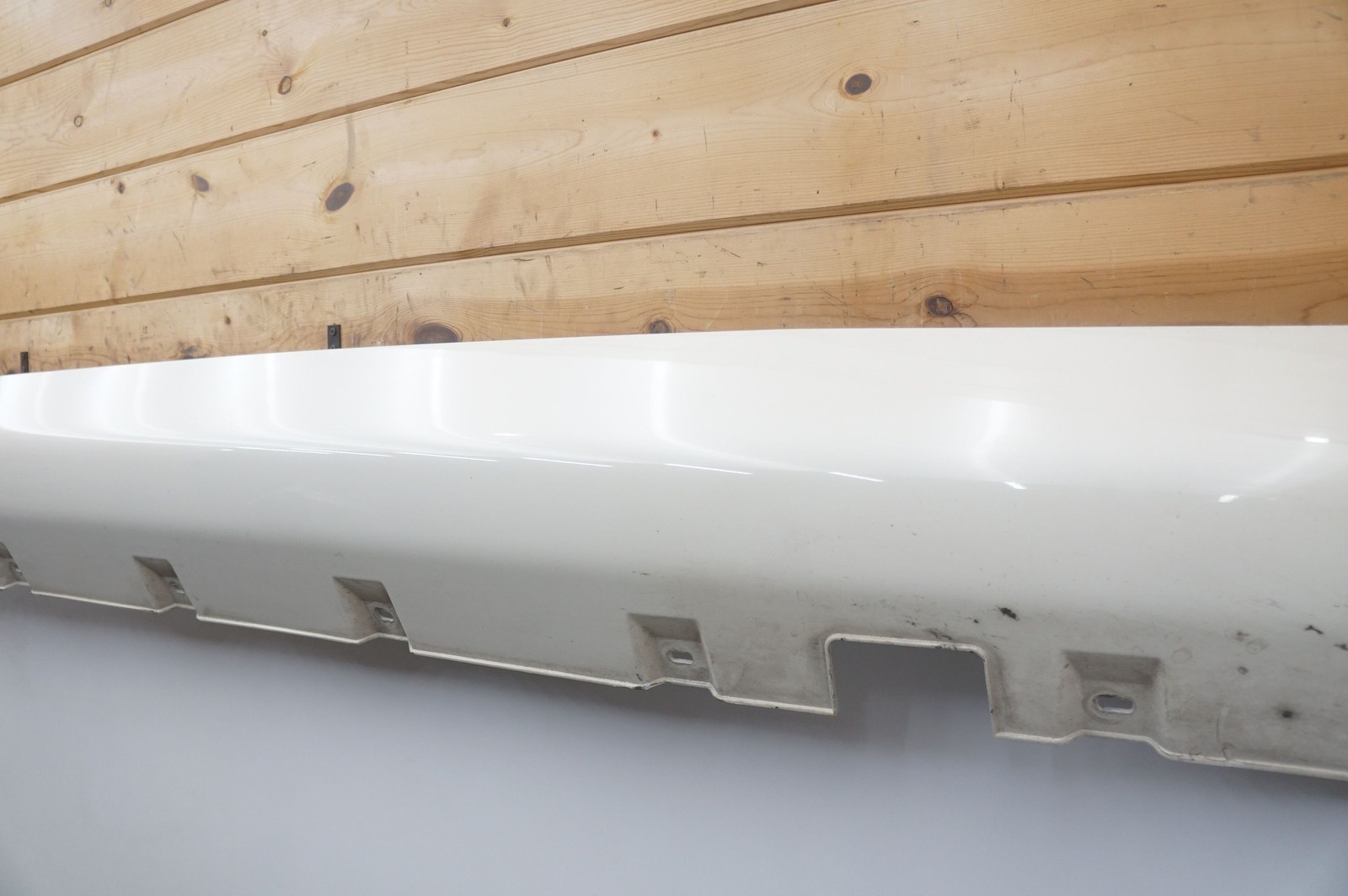 Right Rocker Panel Skirt Trim Molding OEM 51717040032 Rolls Royce Phantom Vii 06