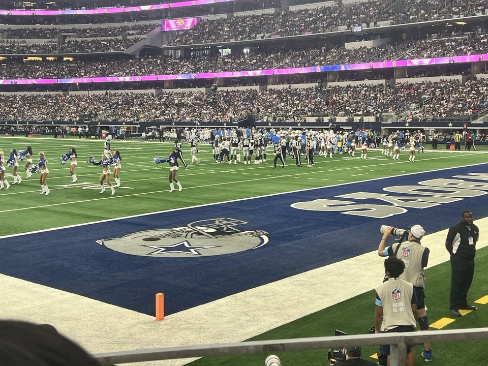 VAQUEROS vs. CARGADORES - ASIENTOS PASILLO ZONA DE ANOTACIÓN ESQUINA - SEC 101 Foto 3 de 4