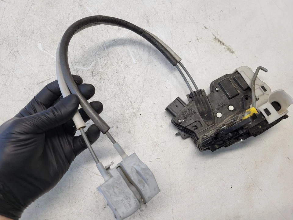 Actuador de cerradura de puerta trasera izquierda KIA OPTIMA 2014 2015 construido en Corea OEM 81410-2T501 Foto 3 de 4