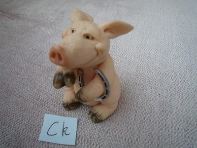 VINTAGE PIGGIN SCHWEIN FIGUR VIEL GLÜCK HUFEISEN Ck