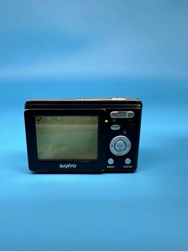 Sanyo S770 7.1 MP Digital Camera With SD Card, Black - Tested *read* - Image 4 of 4