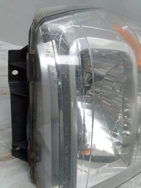 2008-2017 FORD E350SD( SUPER DUTY) RIGHT PASSENGER SIDE HALOGEN HEADLIGHT OEM - Image 2 of 4