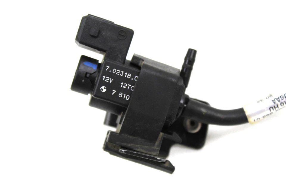 Solenoide de control de válvula de vacío BMW X3 F25 2011-2017 7602868 OEM Foto 2 de 4