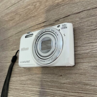 Nixon Coolpix S6800 Digital Camera White Charger Case Used From