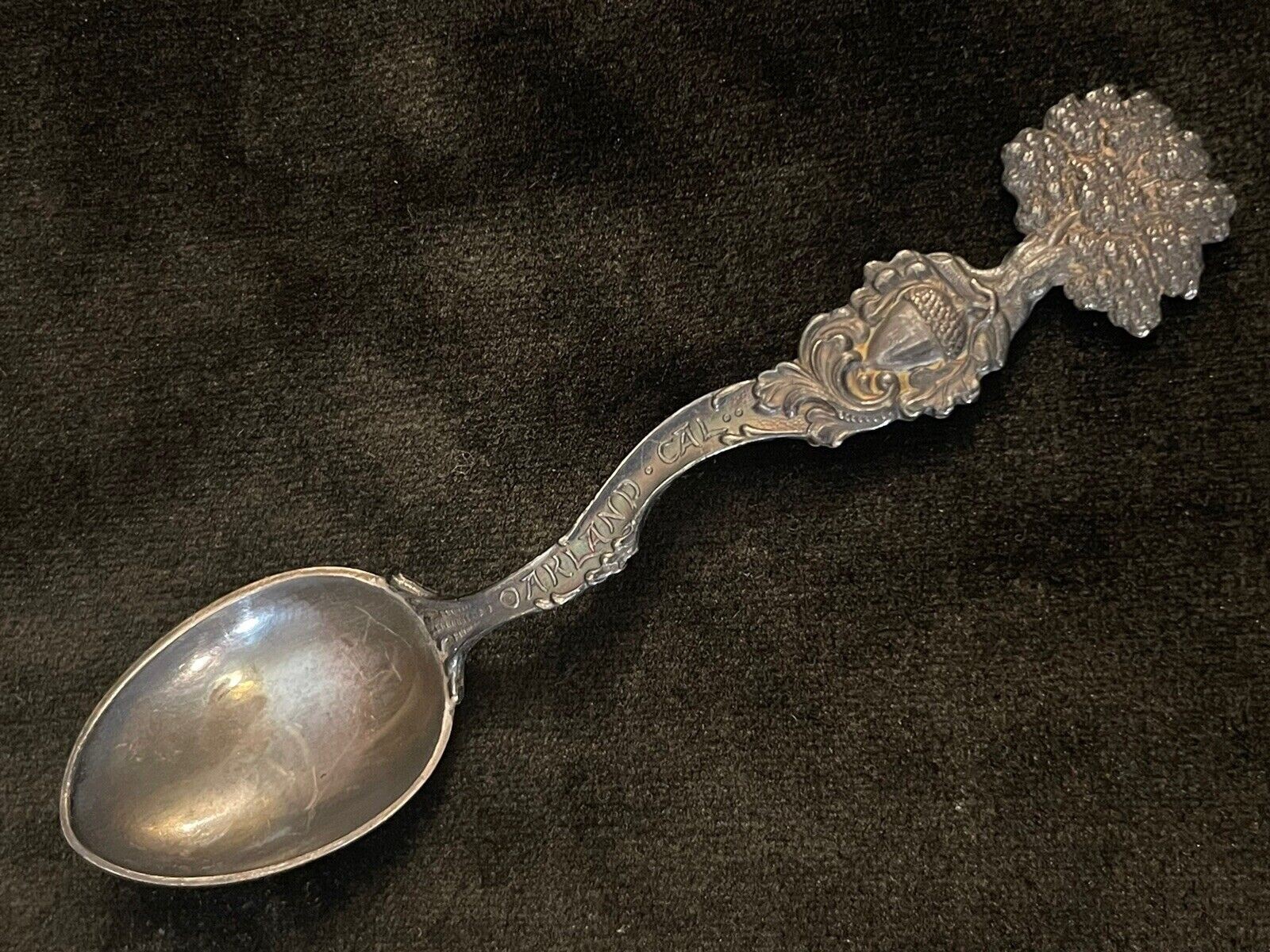 RARE OAK TREE / OAKLAND CALIFORNIA STERLING SILVER 4" SOUVENIR SPOON, 12.9 GRAMS