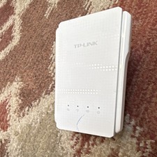 TP-LINK RE210 AC750 Dual-Band Wi-Fi Range Extender with Ethernet Port White