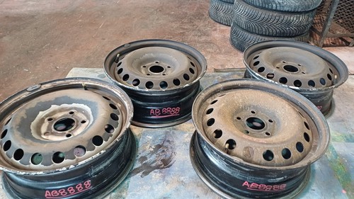 CERCHI RENAULT KANGOO N. 4 Ferro 5 FORI 15" 6J ET 44 - Photo 4/6