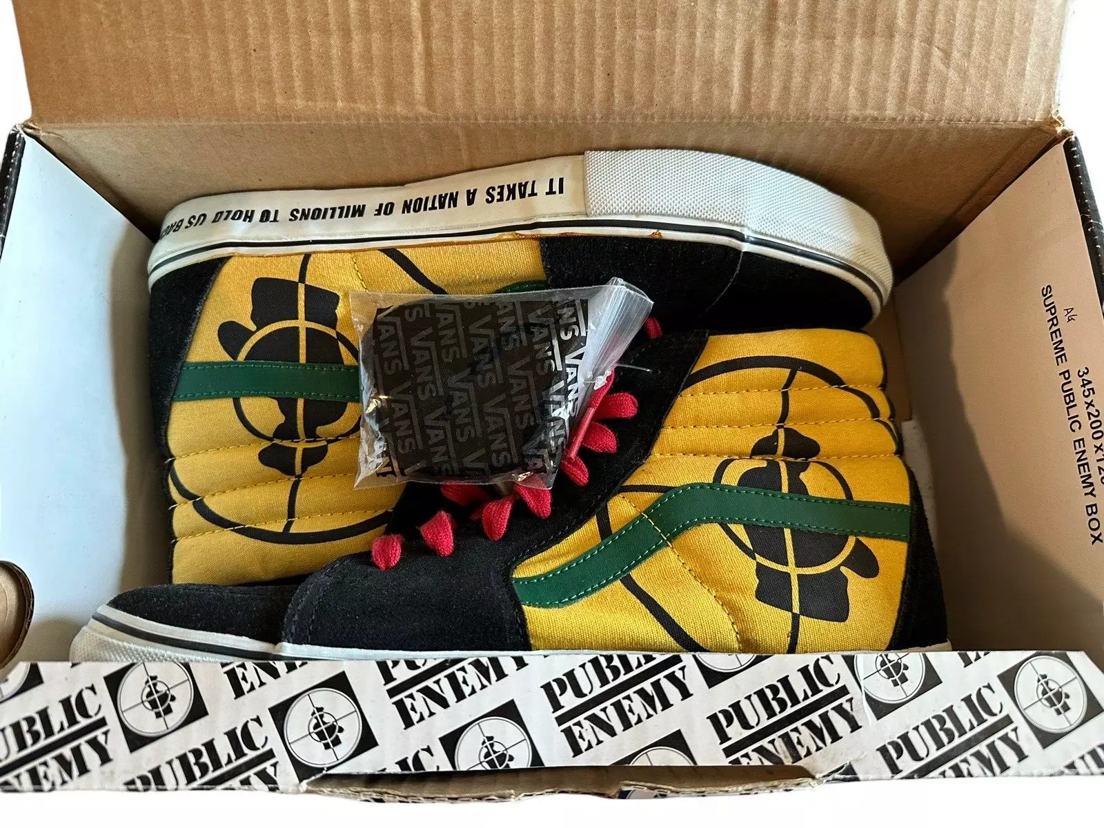 Baskets Supreme Public Enemy Van SK8 Hi SL noir jaune 10,5 chaussures de skateboard