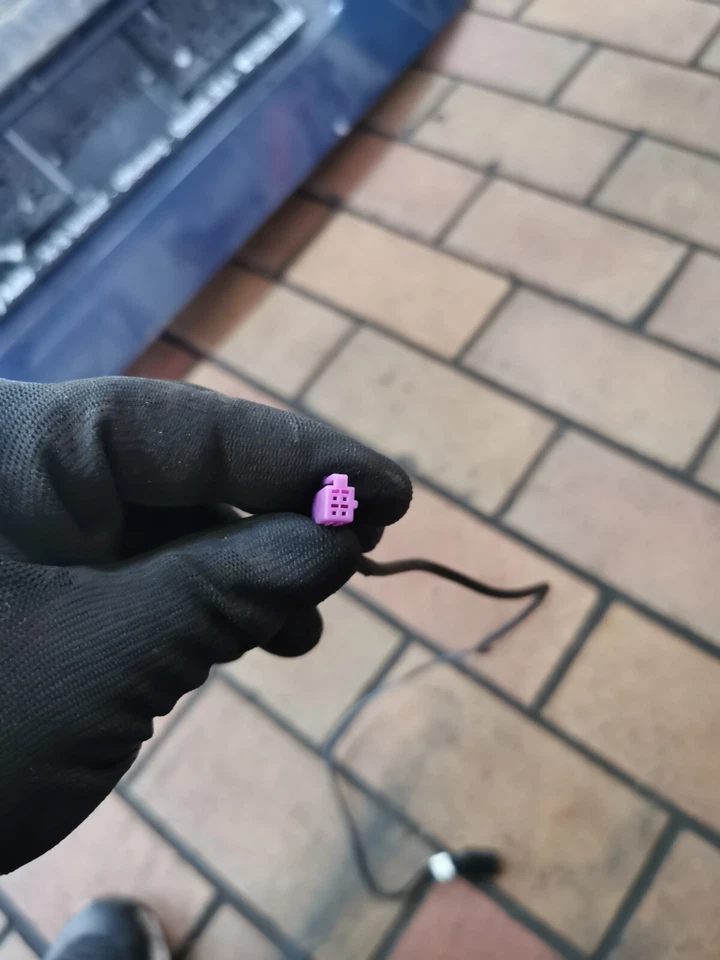 VW Golf 6 VI 5K Passat B6 B7 3C Conector USB Cable - Imagen 3 de 3