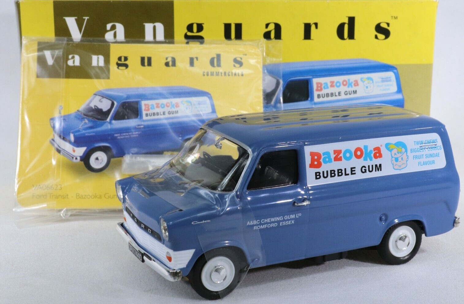 Vanguards 1/43 Scale VA15102 - Ford Transit Custom Trail 2.0