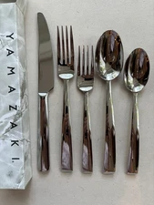 Yamazaki VARIATIONS (glossy)- 5 Piece Place Setting NIB