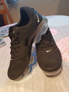 black vapormax uk