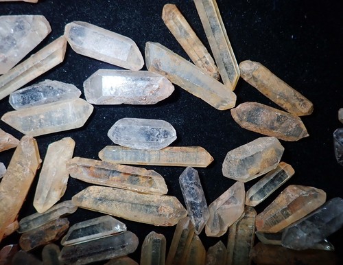 Double Terminated Clear Quartz Points 0.5 to 5 g tiny & small pcs 40 gram Lot - Picture 4 of 8