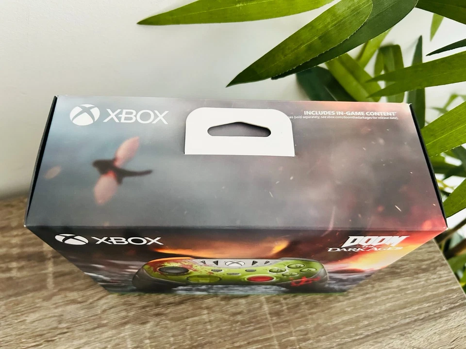 Xbox Wireless Controller DOOM The Dark Ages Controller Limited Edition FREE POST - Image 3 of 4
