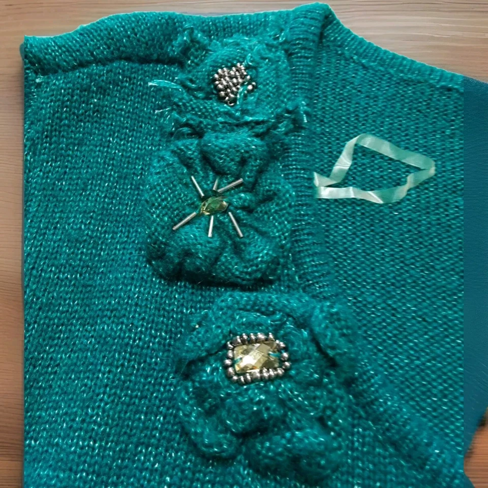  Long sleeve cardigan sweater blue green rhinestone holiday XL Daisy Fuentes  - Image 3 of 4