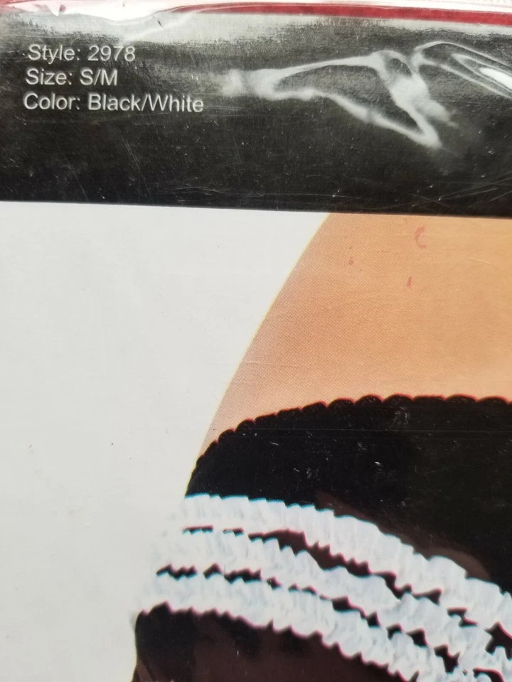 Panty trasero con volantes en contraste Leg Avenue talla S/M  Foto 3 de 3