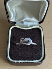 925 Silver Modernist design infinity inspired ring size S 