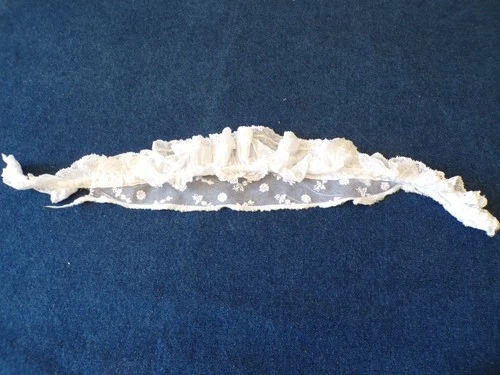 ANTIQUE LACE HEADDRESS PASS EARLY 1900