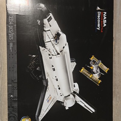 LEGO Icons NASA Space Shuttle Discovery 10283 2354 pcs Display Stand