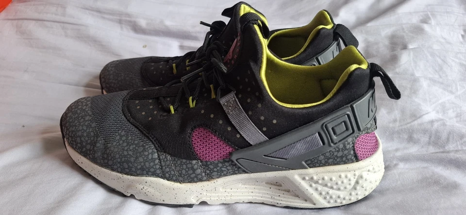 Nike Air Huarache Utility, photo 1 of 5
