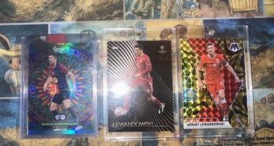 Robert lewandowski Raw Cards (Stained Glass, Numbered To /10, And Gold)