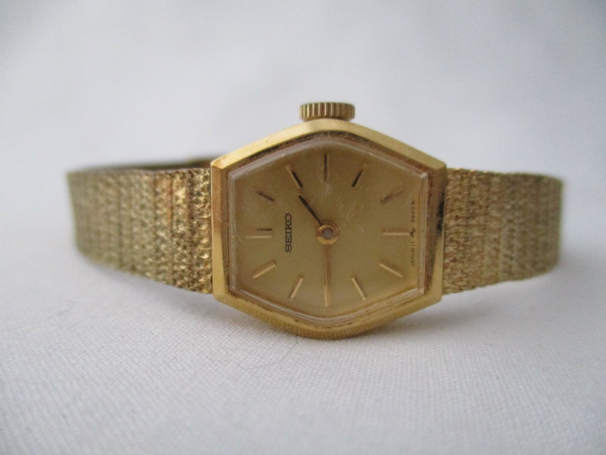 Seiko Ladies Gold Toned Stainless Steel Bracelet Band Watch Analog