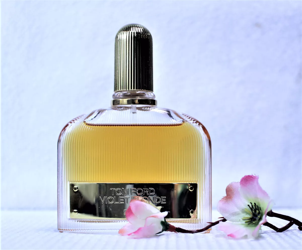 Tom ford online violet blonde perfume