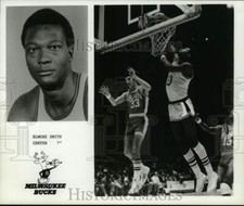 1975 Press Photo Basketball player Elmore Smith, Milwaukee Bucks - pis09478