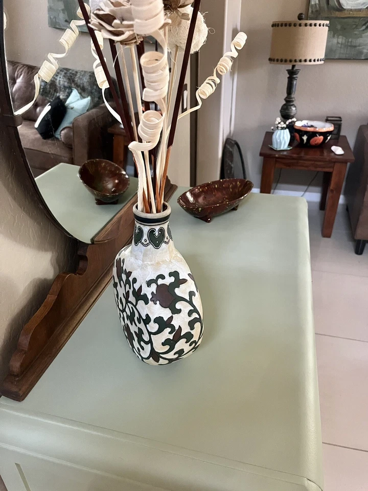 ¡Cómoda cascada bellamente restaurada de los años 30 con espejo! Foto 3 de 4