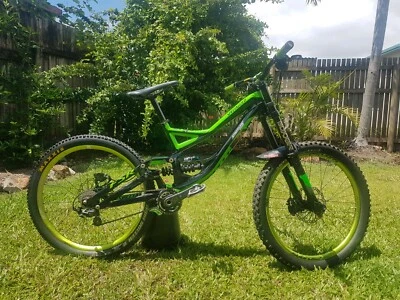 gumtree downhill bike