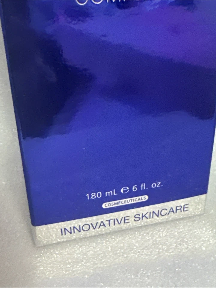 (NEW) - iS Clinical CLEANSING COMPLEX 180ml - RRP £48 - Image 4 of 4