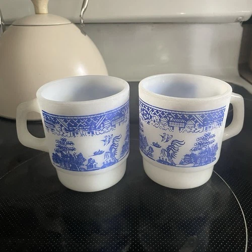 (2) Beautiful Vintage Anchor Hocking Fire King Oriental Theme Mug Coffee Cup
