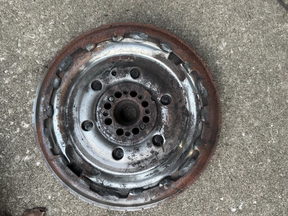 日产 350z 英菲尼迪 G35 原始设备制造商双质量飞轮二手 2003 - 2006 — 第 3/3 张图片