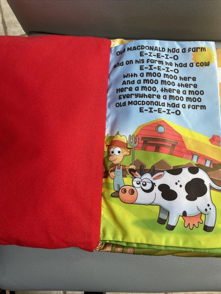 Almohada Old MacDonald Storybook 13" x 8" Foto 2 de 4