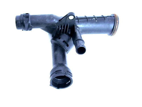 Original 04l121026R Kühlerrohr Audi A6 4G 190PS 0019km