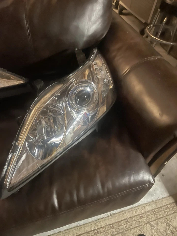 Pair Of Lexus ES 350 Headlights Brand New - Image 2 of 3