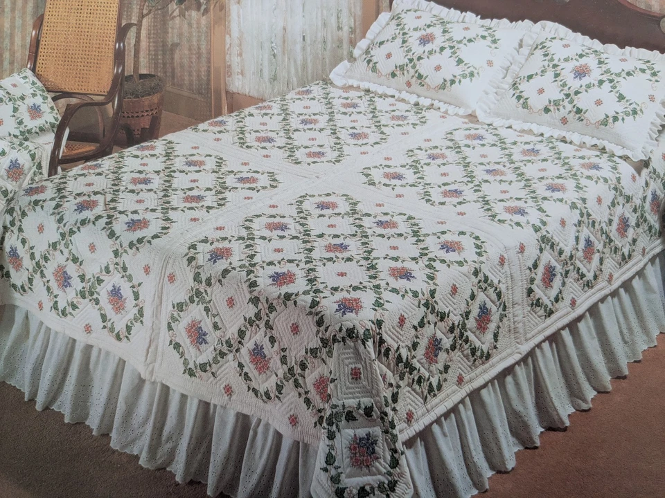 Bucilla Estampada para Edredón Punto de Cruz Tela IVY EDREDÓN 90"x90" SIN INSTRUCCIONES Foto 3 de 4