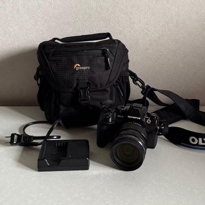 GEBRAUCHTES Olympus OM-D E-M1 Mark II + 12-40mm F/2.8 Objektiv Kit + Lowepro ...