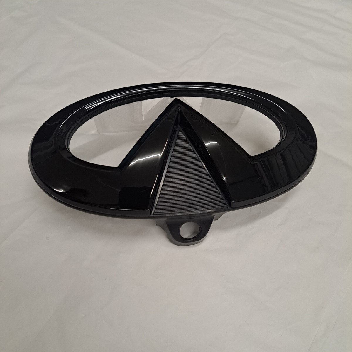 Infiniti QX70 FX35 FX37 FX50 Front Grille Emblem Logo BLACK Camera