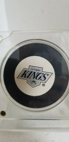 WAYNE GRETZKY - LOS ANGELES KINGS NHL Hockey Puck and PRO SET CARD - free ship - Picture 5 of 9