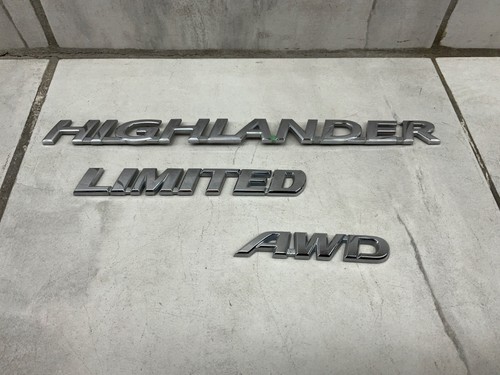 OEM 2014-19 TOYOTA HIGHLANDER LIMITED AWD REAR EMBLEM LOGO BADGE