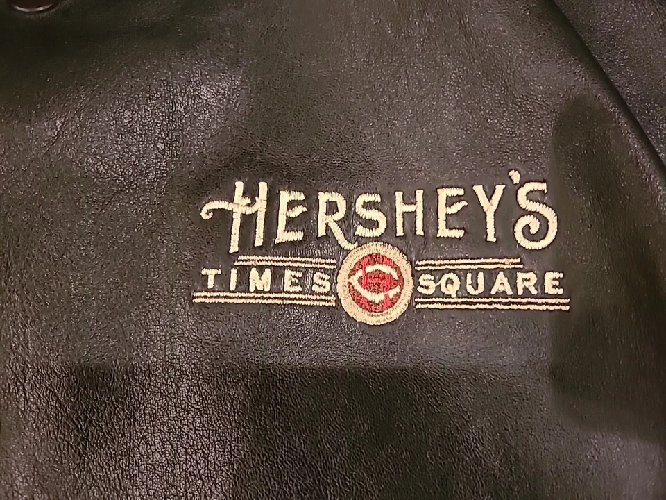 Jaqueta de couro Hersheys Time Square Reeses Kisses XL 2002 - Imagem 4 de 4