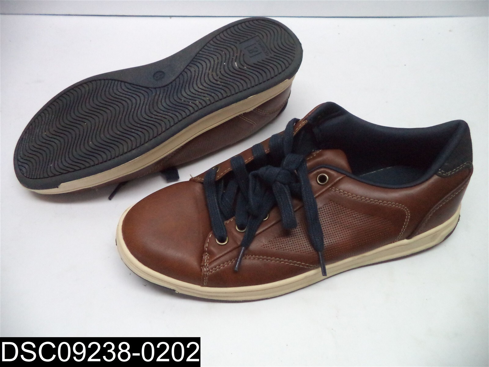 Men's Size 8 Brown Casual Lace-Up Sneakers by G By George MNGE29DP002