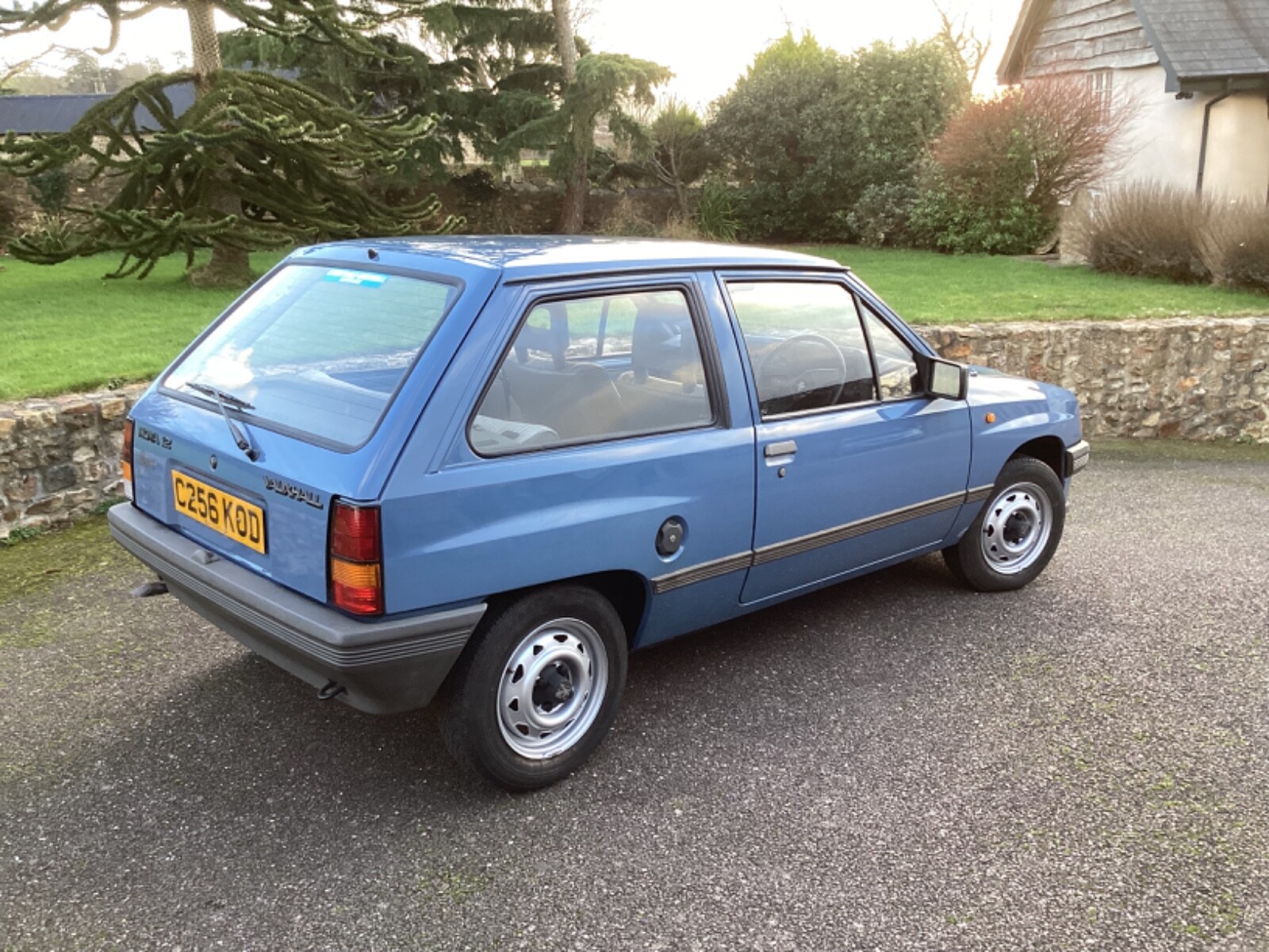 Vauxhall Nova 6000 mils from new - Picture 4 of 15