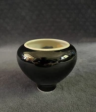 Andrew MacCorkindale Portland Oregon Studio Porcelain Black Glazed Jar