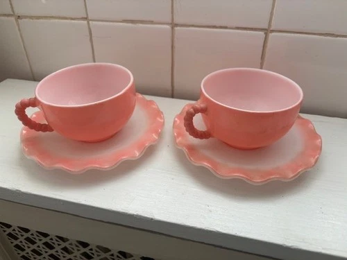 VTG 1950s Hazel Atlas Pink Crinoline Milk Glass 2 Cups & 2 Saucer Set Beautiful